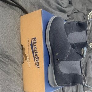 Blundstone Dark Blue Chelsea Boots